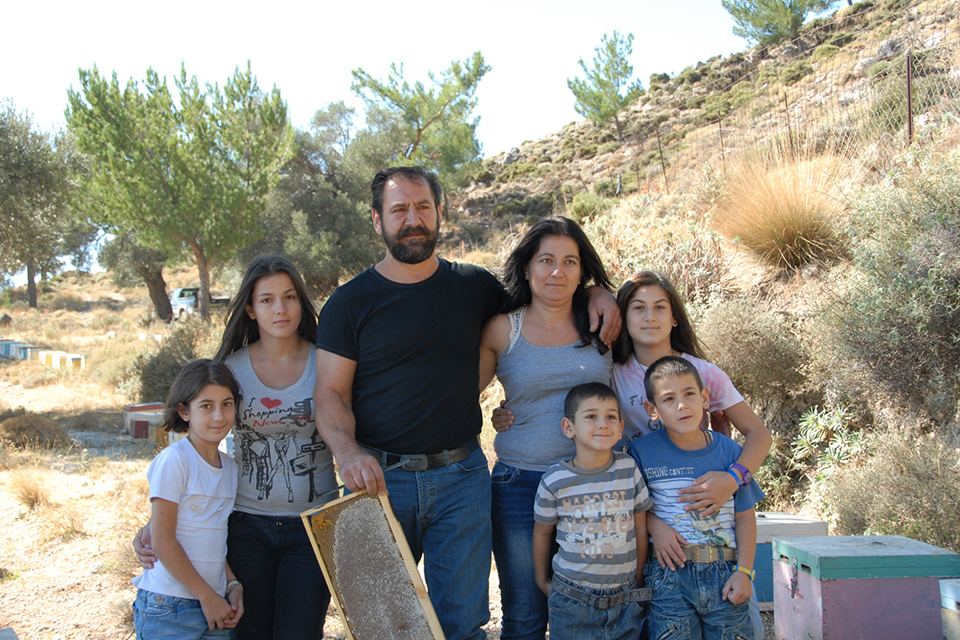 Κρητικό Μέλι, Οικογένεια Φραγκιαδάκης - Fragiadakis Family Cretan Honey
